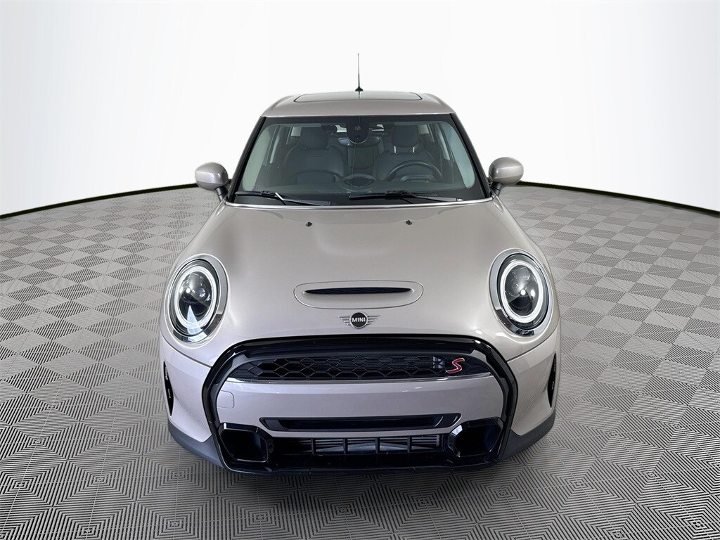 2024 Mini Cooper S photo 2