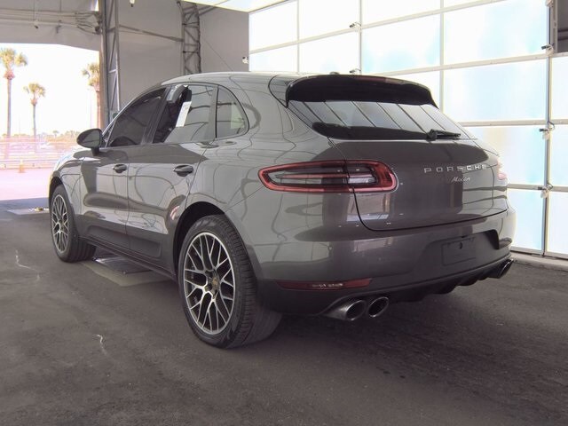 2018 Porsche Macan photo 3