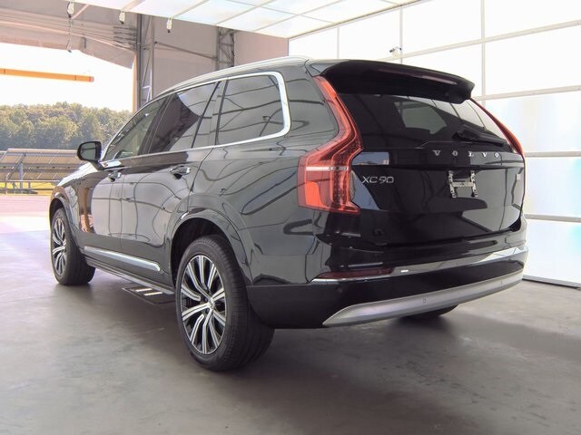 2022 Volvo XC90 Recharge T8 Inscription photo 3