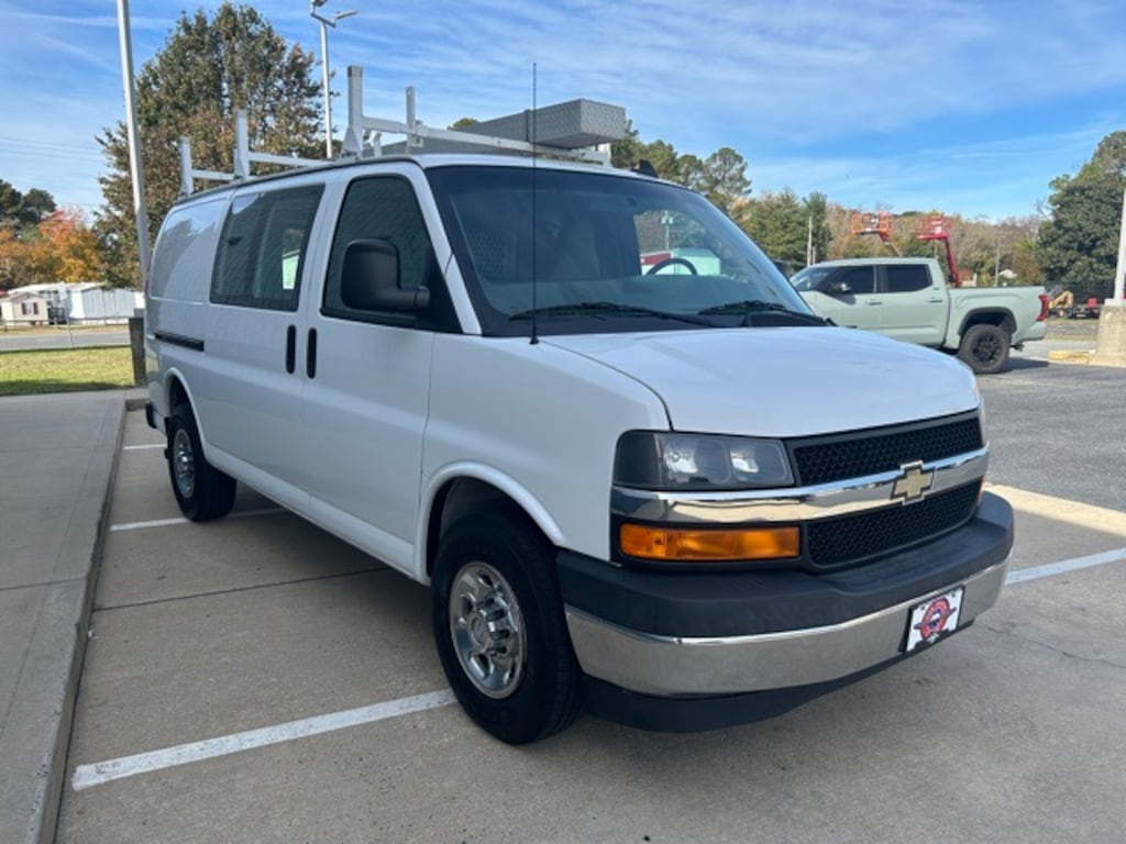 Used 2017 Chevrolet Express 3500 Work Van Van Cargo Van
