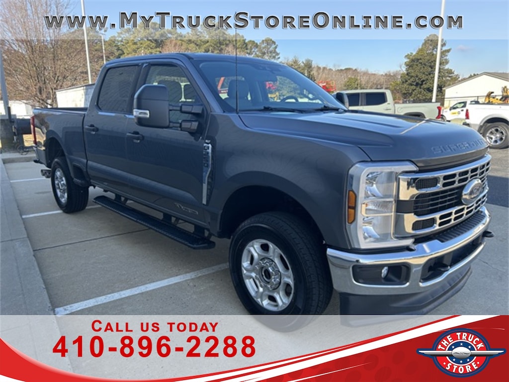 Used 2025 Ford F-250SD XLT Truck