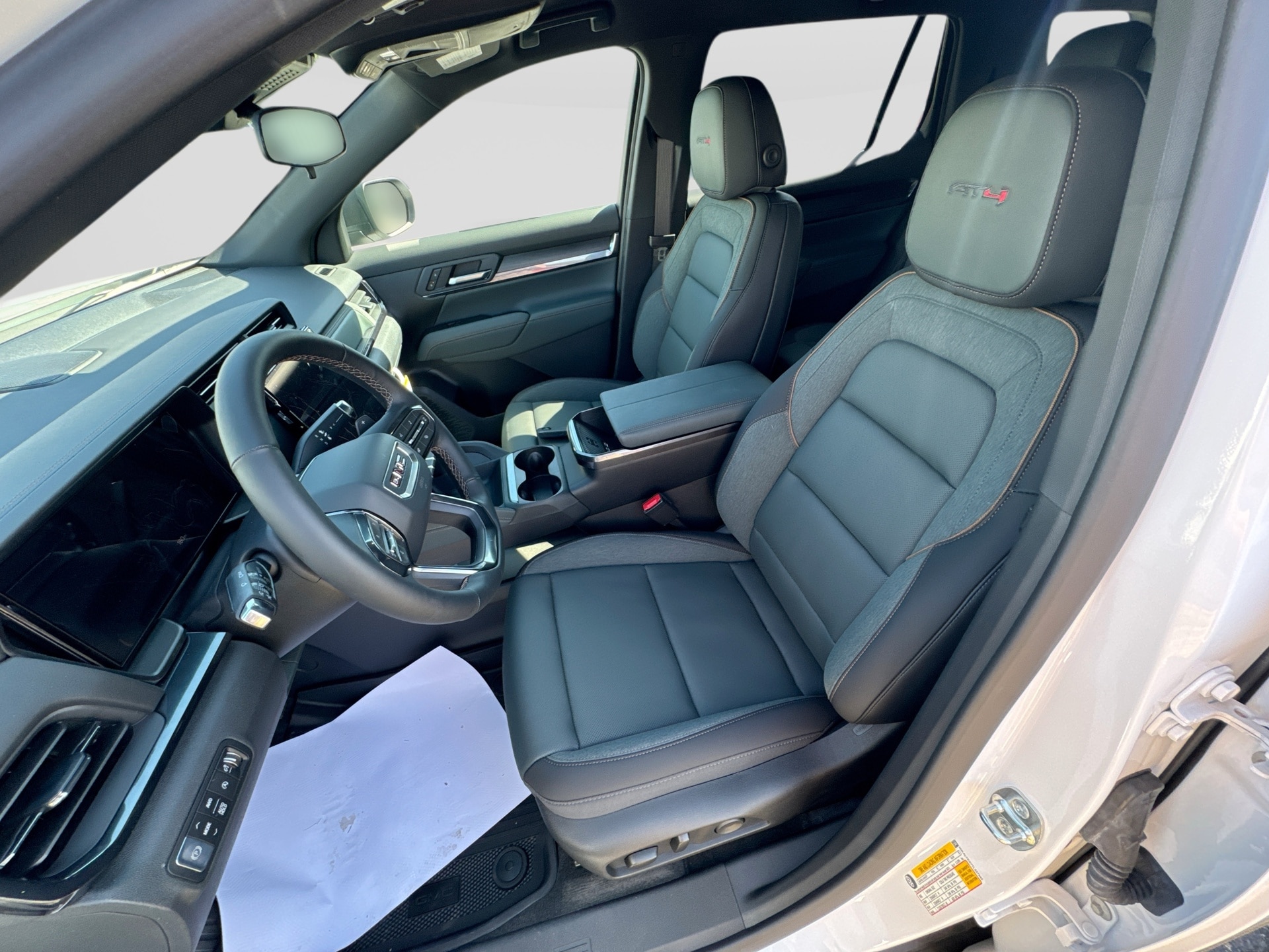 2026 GMC Terrain AT4 - Photo 14