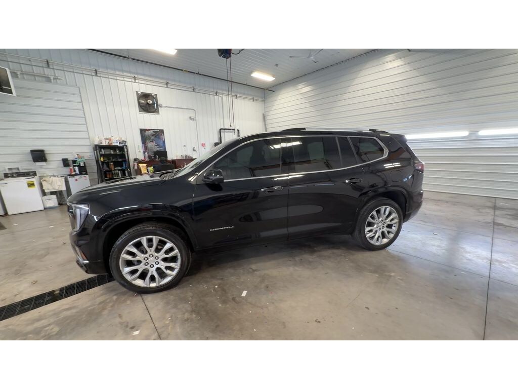 Used 2024 GMC Acadia Denali SUV