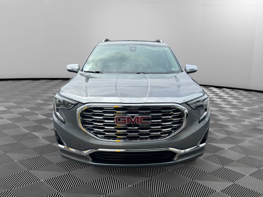 2020 Gmc Terrain Denali photo 2