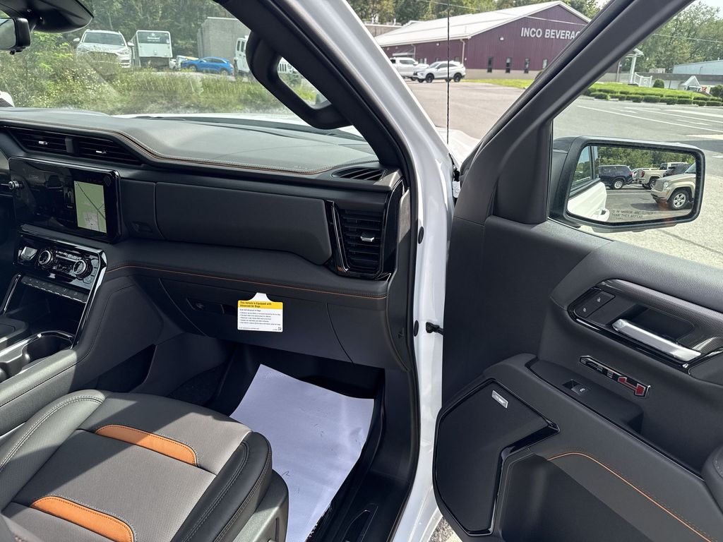 2026 GMC Sierra 1500 AT4 - Photo 11