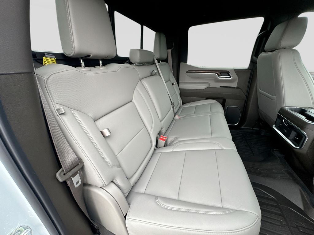 2026 GMC Sierra 1500 SLT - Photo 31
