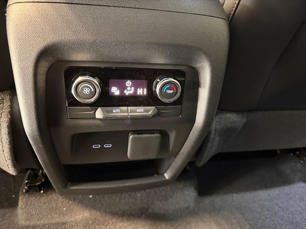 2026 Buick Enclave Sport Touring - Photo 23