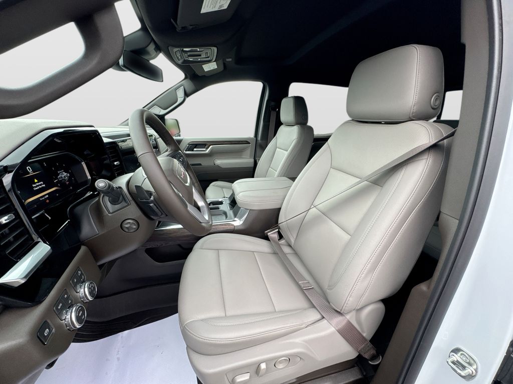 2026 GMC Sierra 1500 SLT - Photo 15