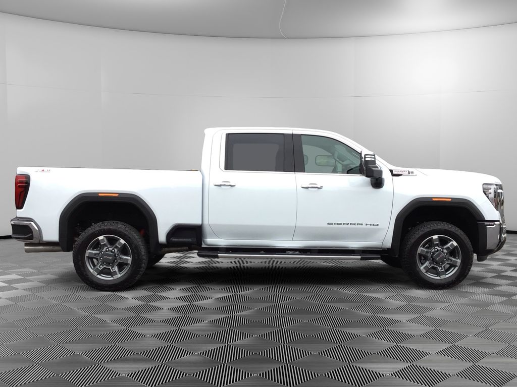 2026 GMC Sierra 3500HD SLT - Photo 8