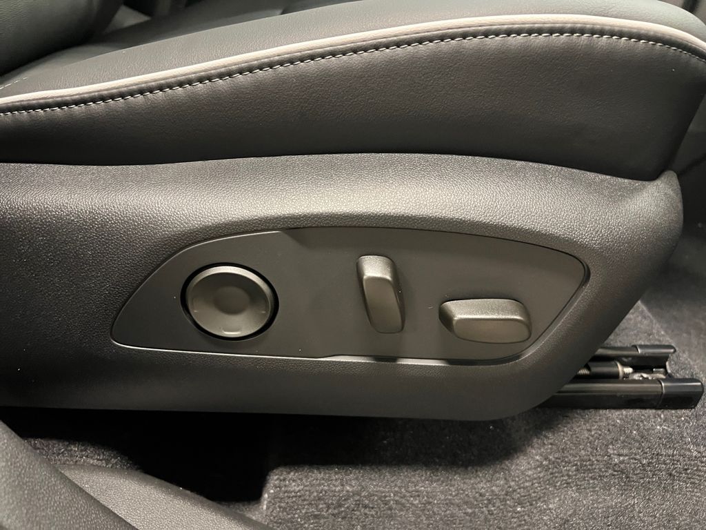 2026 Buick Enclave Preferred - Photo 22