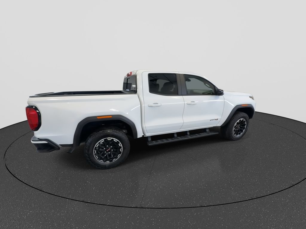 2026 GMC Canyon AT4 - Photo 9