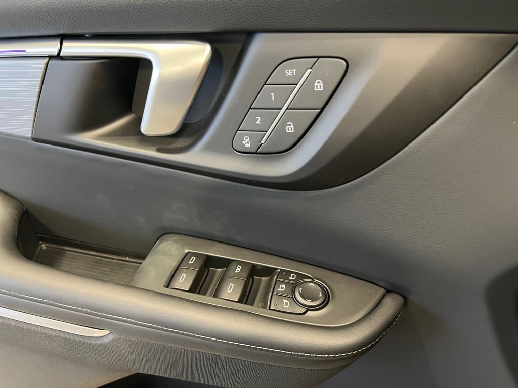 2026 Buick Enclave Preferred - Photo 19