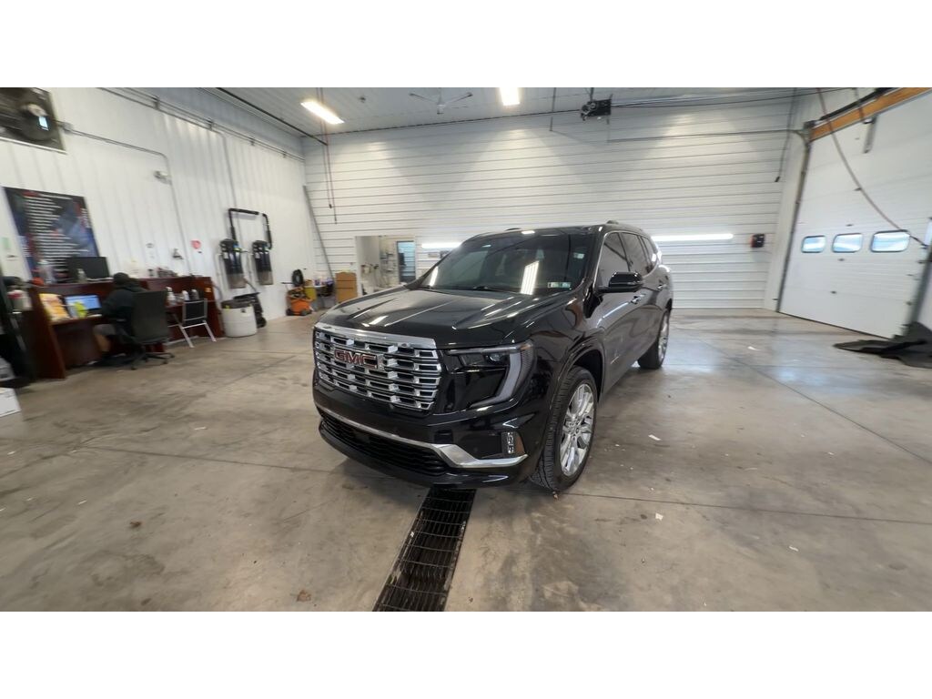 Used 2024 GMC Acadia Denali SUV