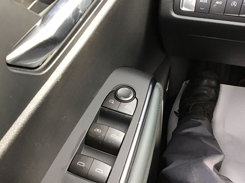2026 GMC Acadia AT4 - Photo 19
