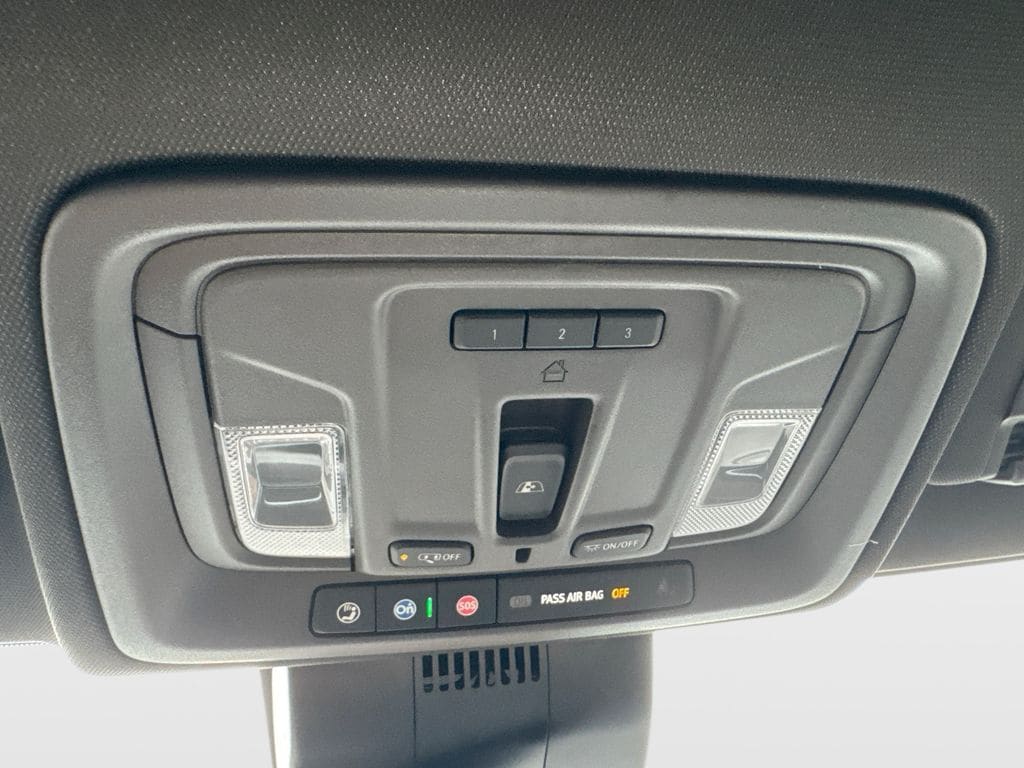 2026 GMC Sierra 1500 SLT - Photo 24