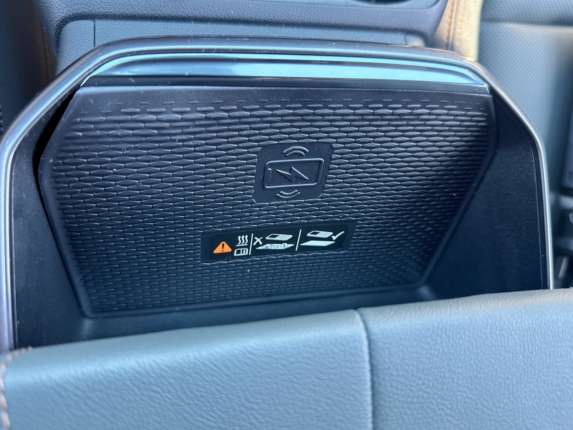 2026 GMC Terrain AT4 - Photo 28