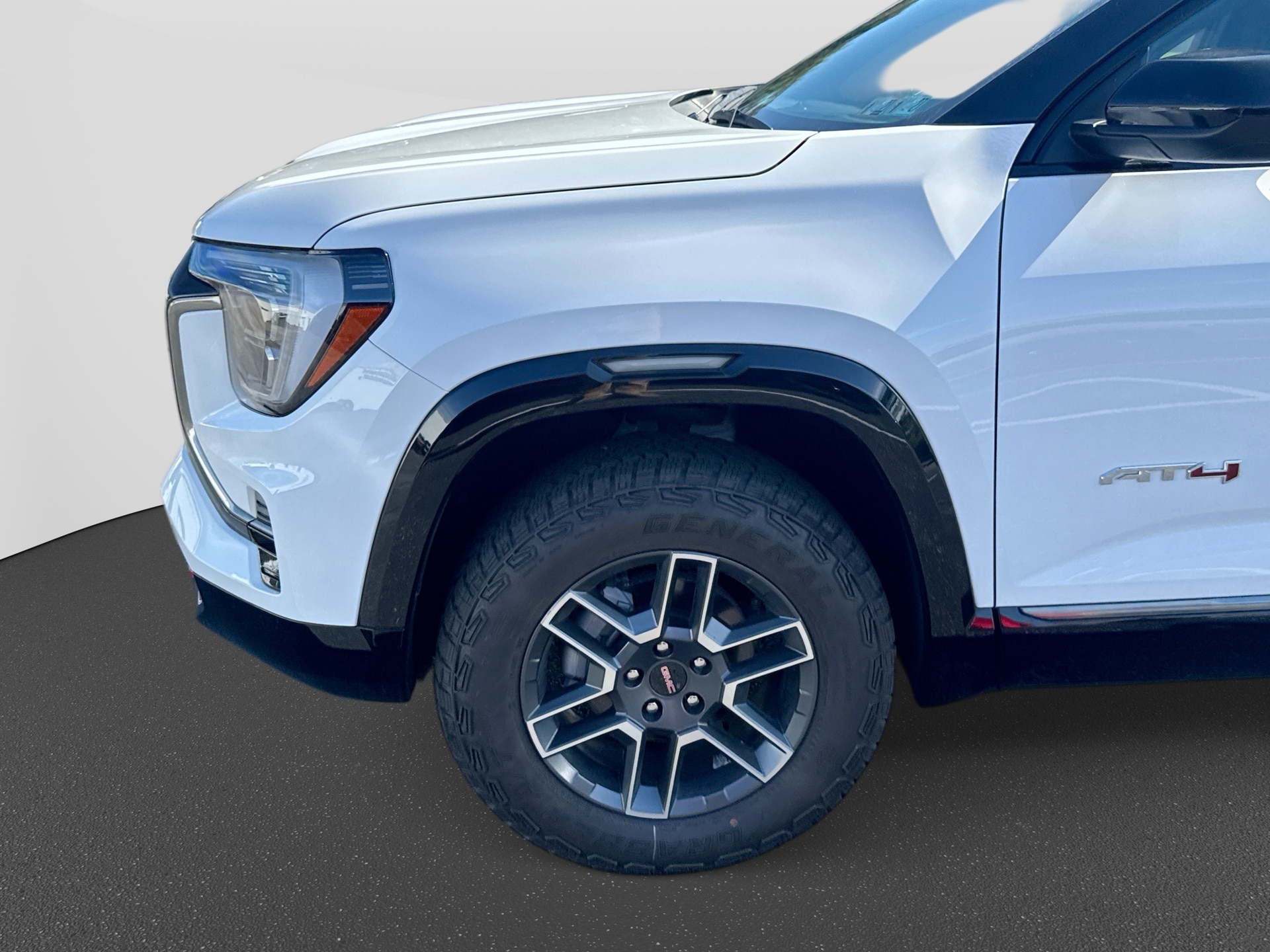 2026 GMC Terrain AT4 - Photo 13