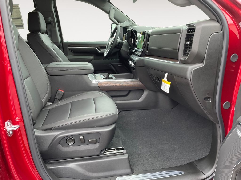 2026 GMC Sierra 3500HD SLT - Photo 28