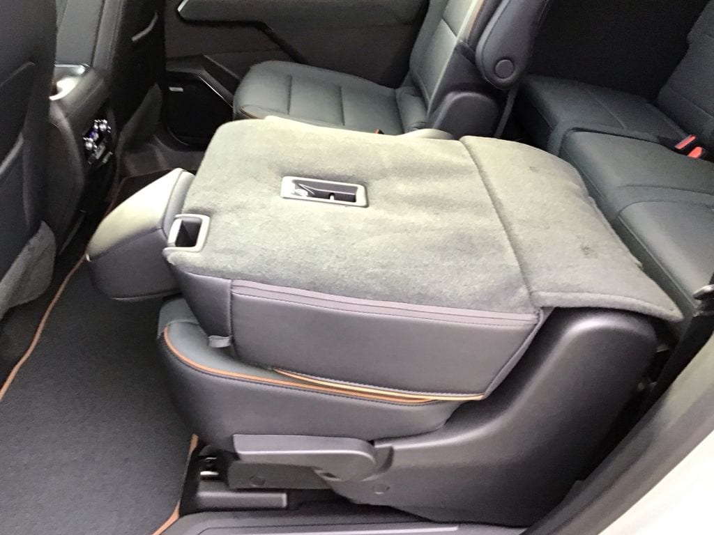 2026 GMC Acadia AT4 - Photo 28