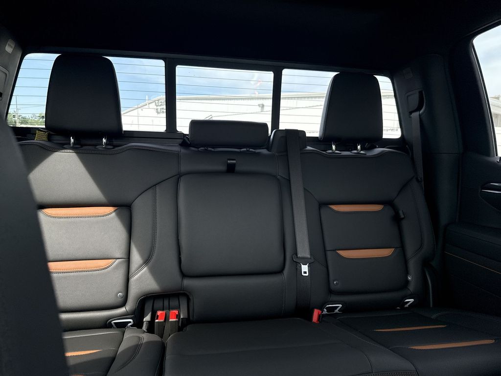 2026 GMC Sierra 1500 AT4 - Photo 13