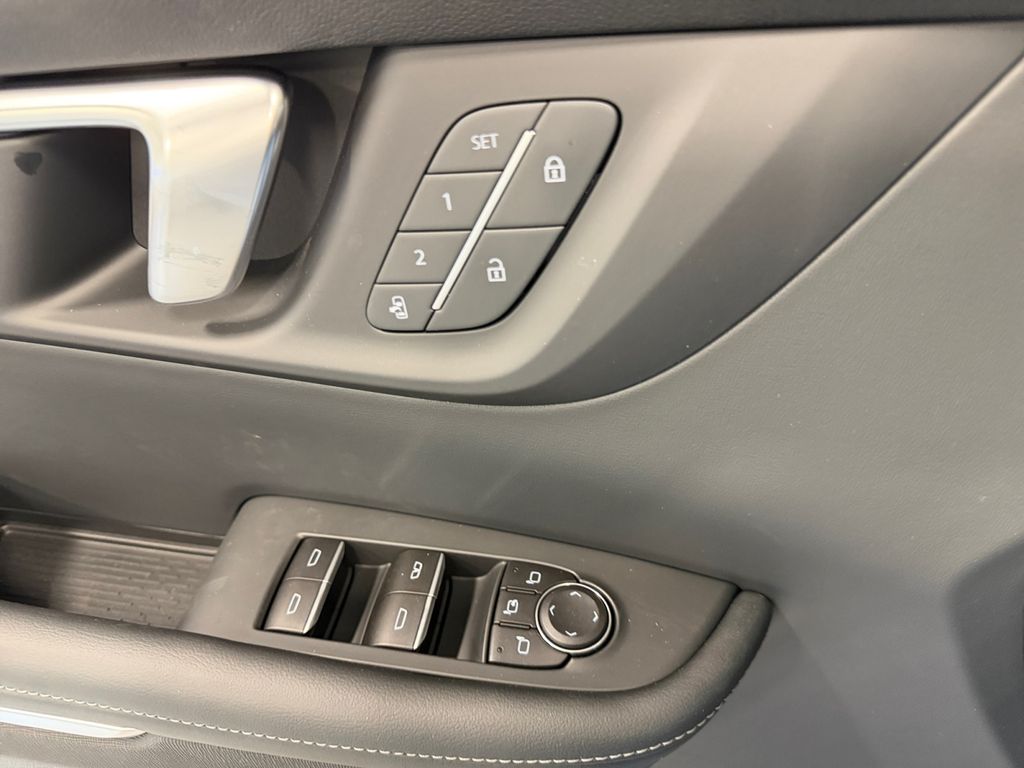 2026 Buick Enclave Sport Touring - Photo 19