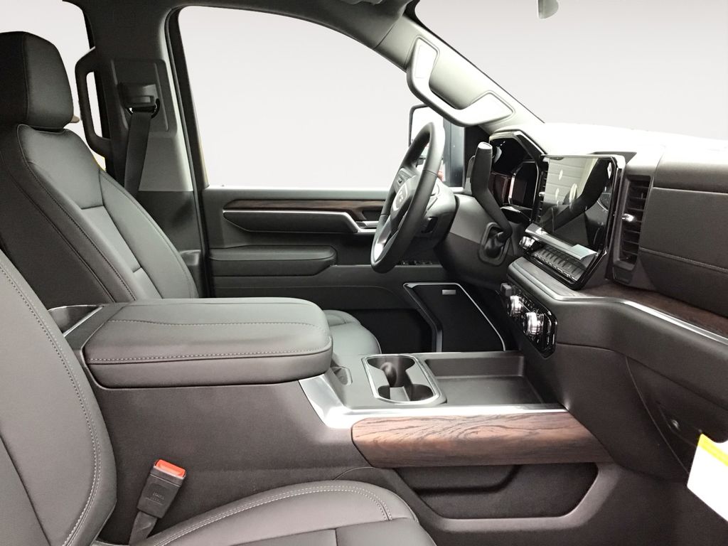 2026 GMC Sierra 3500HD SLT - Photo 28