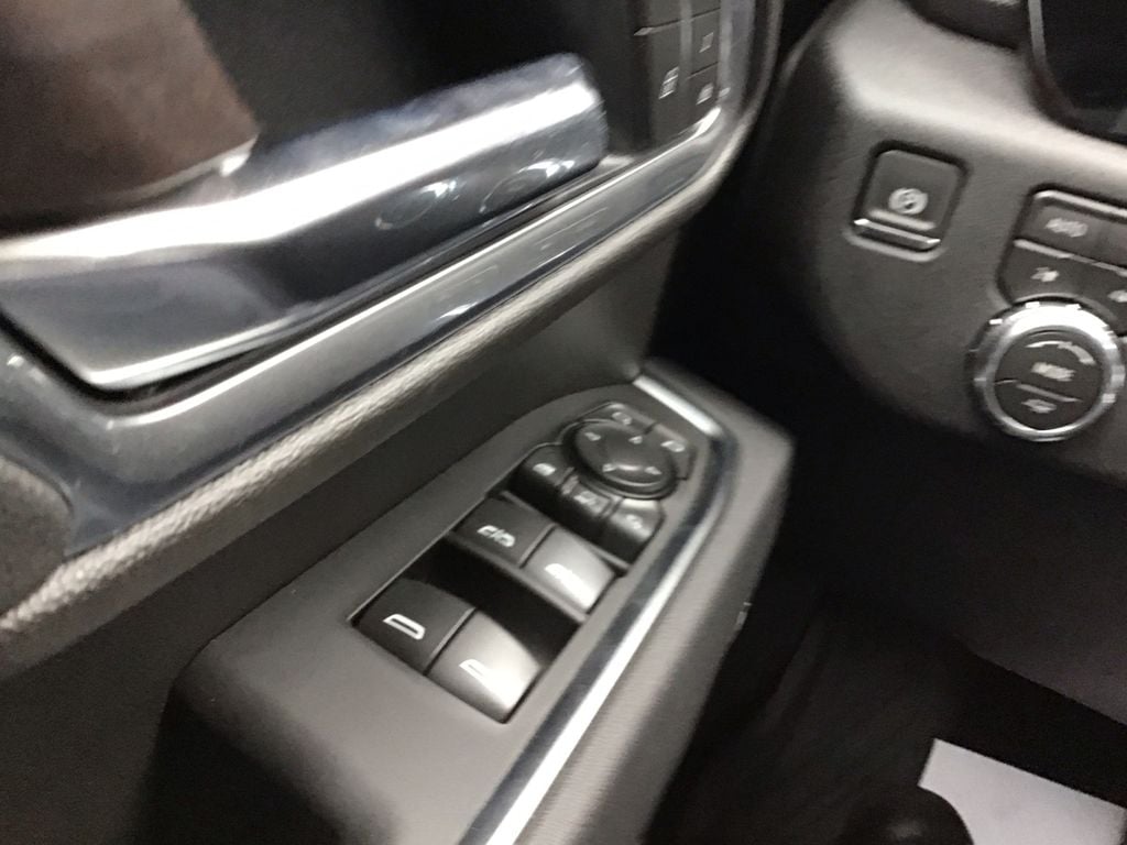 2026 GMC Sierra 3500HD SLT - Photo 18