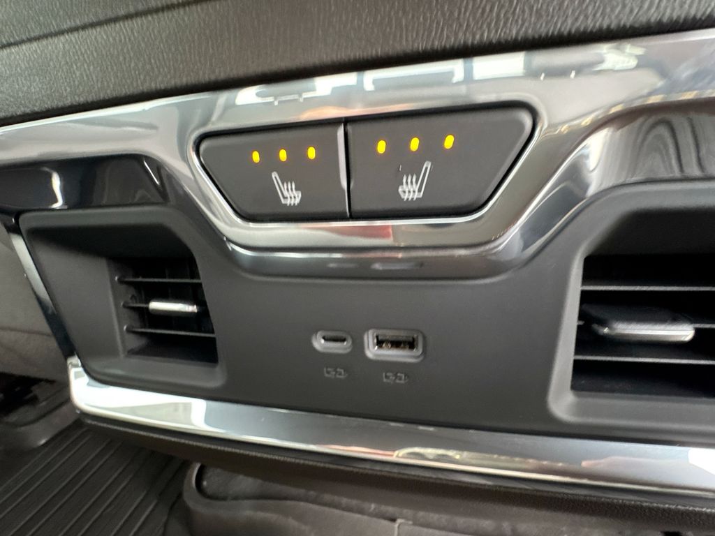 2026 GMC Sierra 1500 SLT - Photo 36