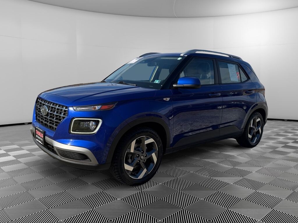 Used 2023 Hyundai Venue Limited SUV