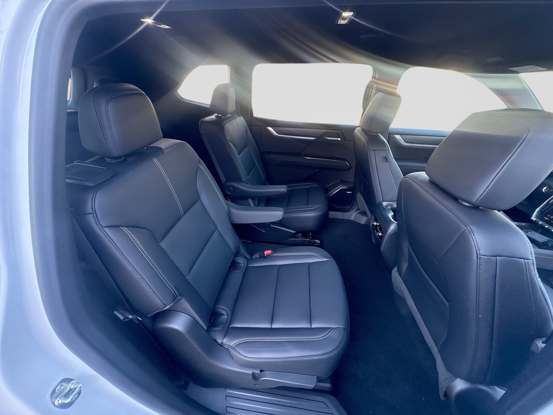 2027 GMC Acadia Elevation - Photo 35