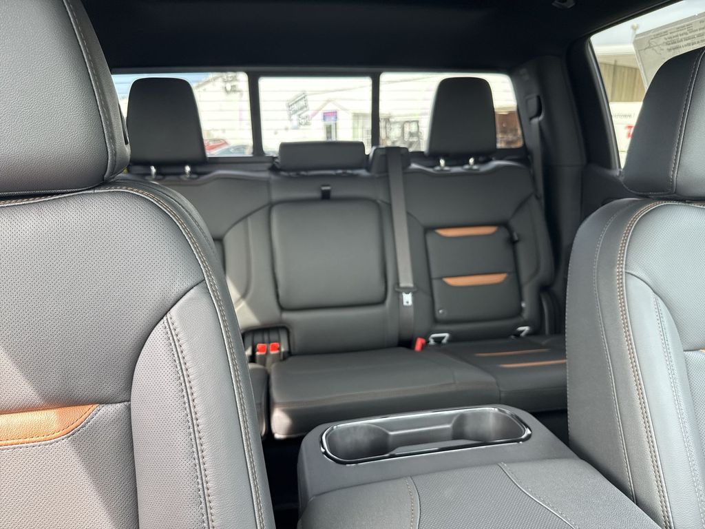 2026 GMC Sierra 1500 AT4 - Photo 14