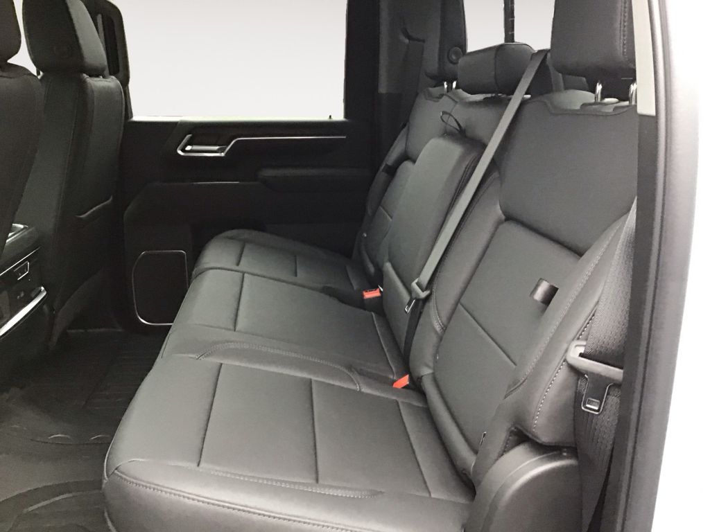 2026 GMC Sierra 3500HD SLT - Photo 29