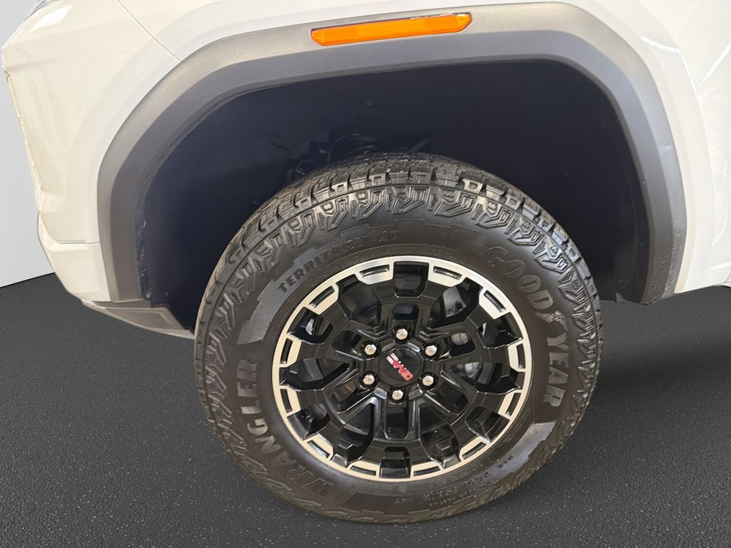 2026 GMC Canyon AT4 - Photo 12