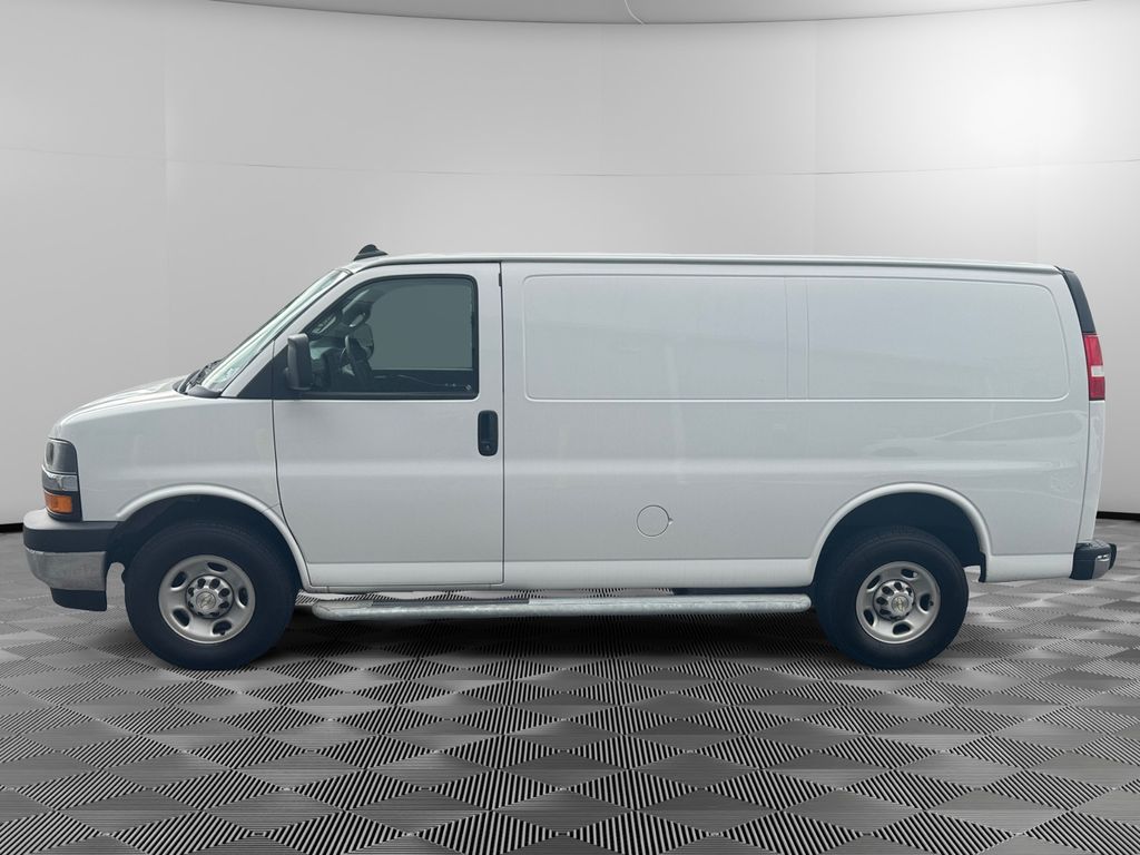 2023 Chevrolet Express 2500 Work Van photo 4