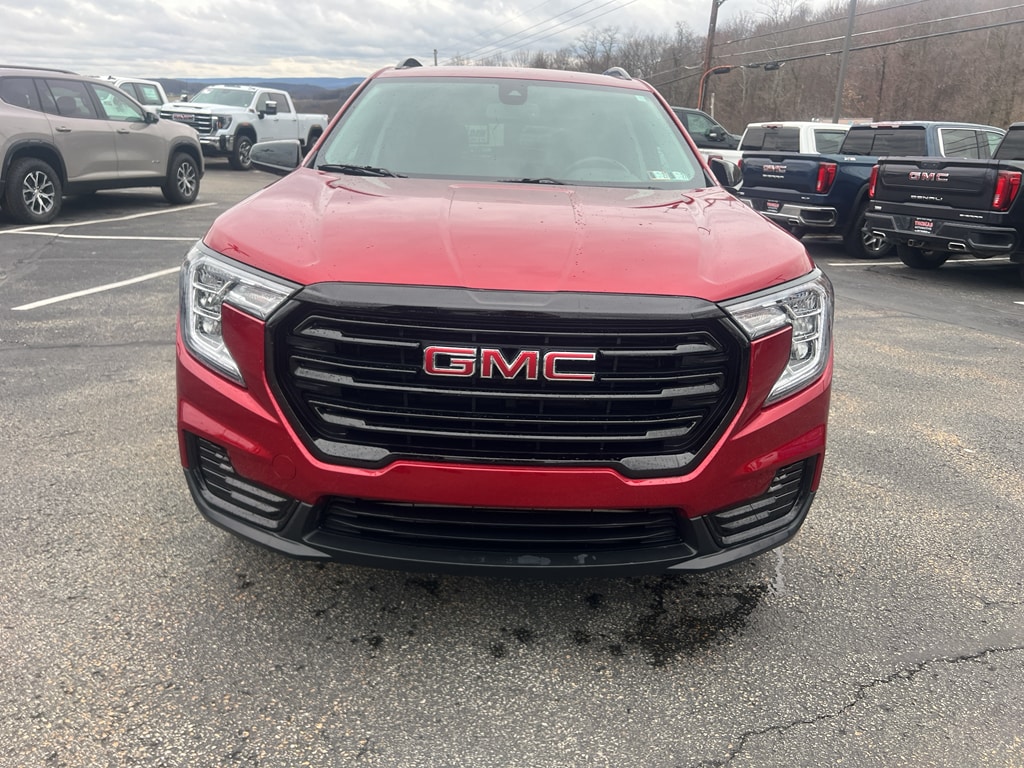 Used 2023 GMC Terrain SLE SUV