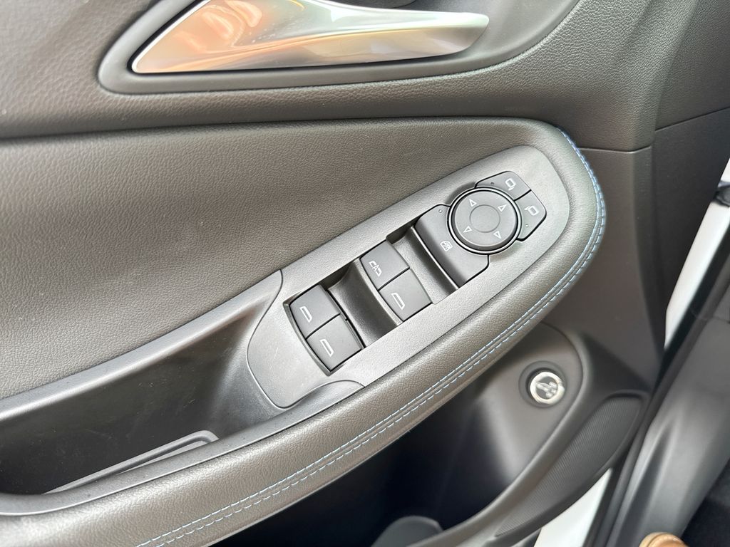 2026 Buick Encore GX Sport Touring - Photo 17