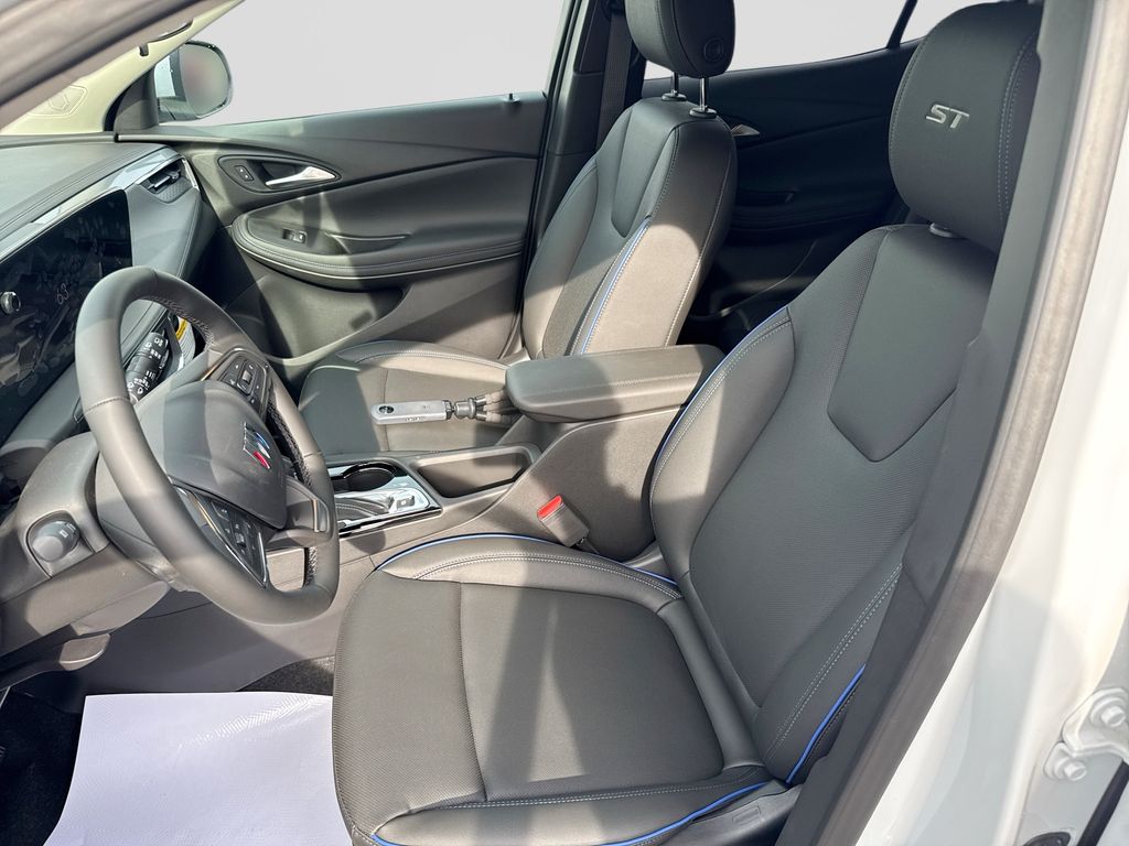 2026 Buick Encore GX Sport Touring - Photo 14
