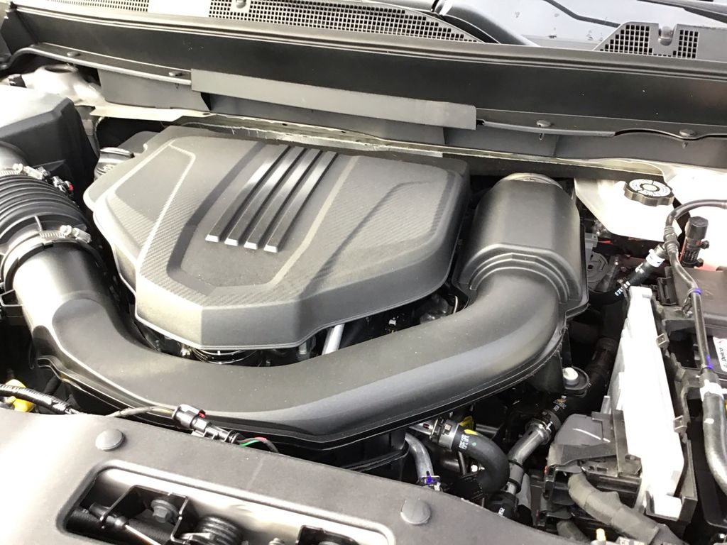 2026 GMC Acadia AT4 - Photo 32
