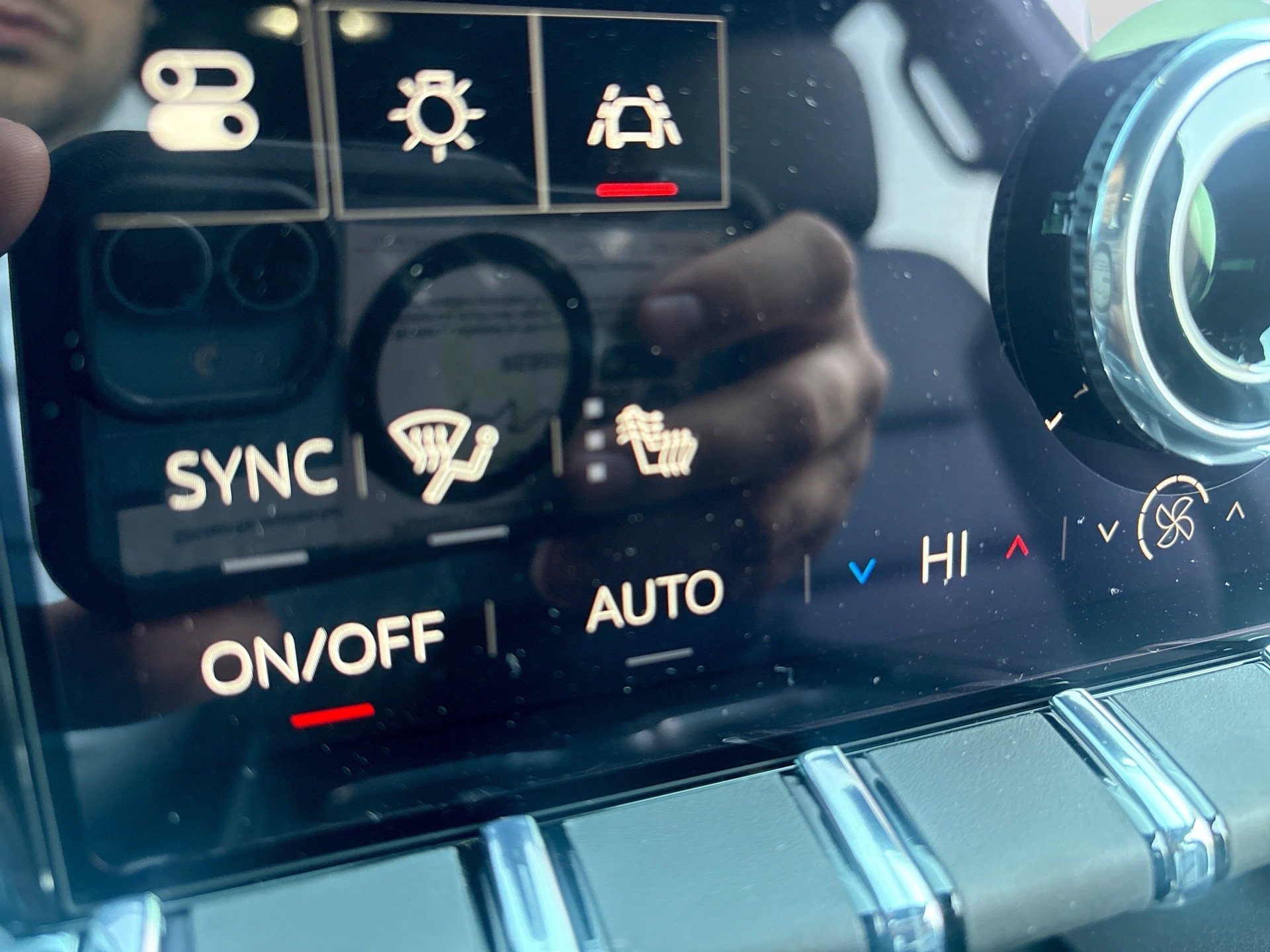 2027 GMC Acadia Elevation - Photo 15