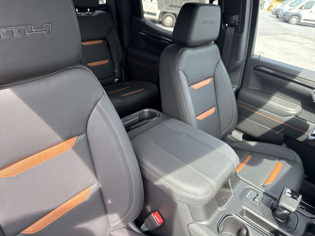 2026 GMC Sierra 1500 AT4 - Photo 12