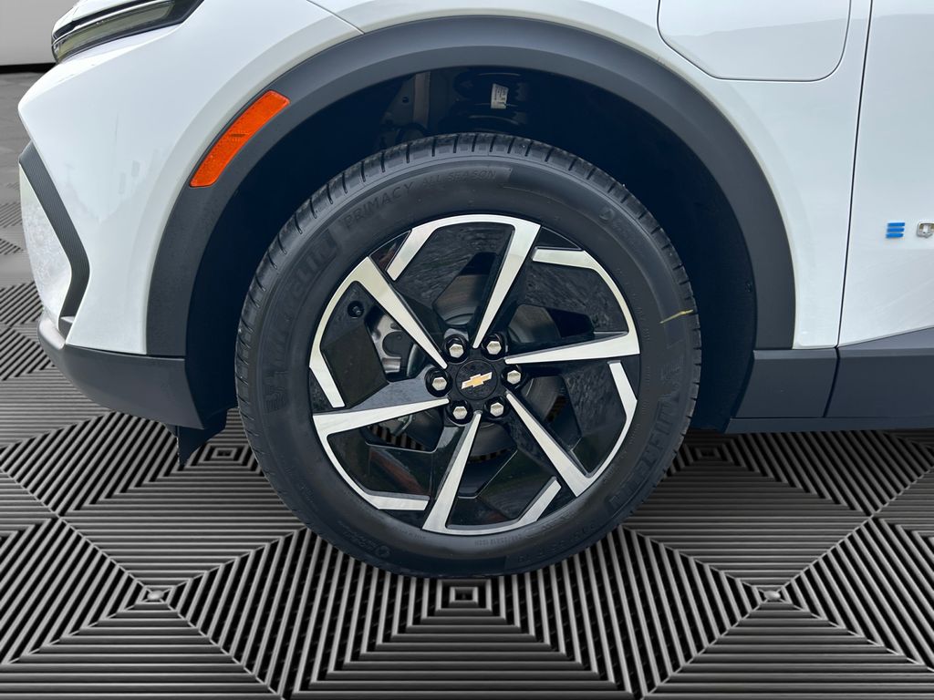 2026 Chevrolet Equinox EV 1LT - Photo 9