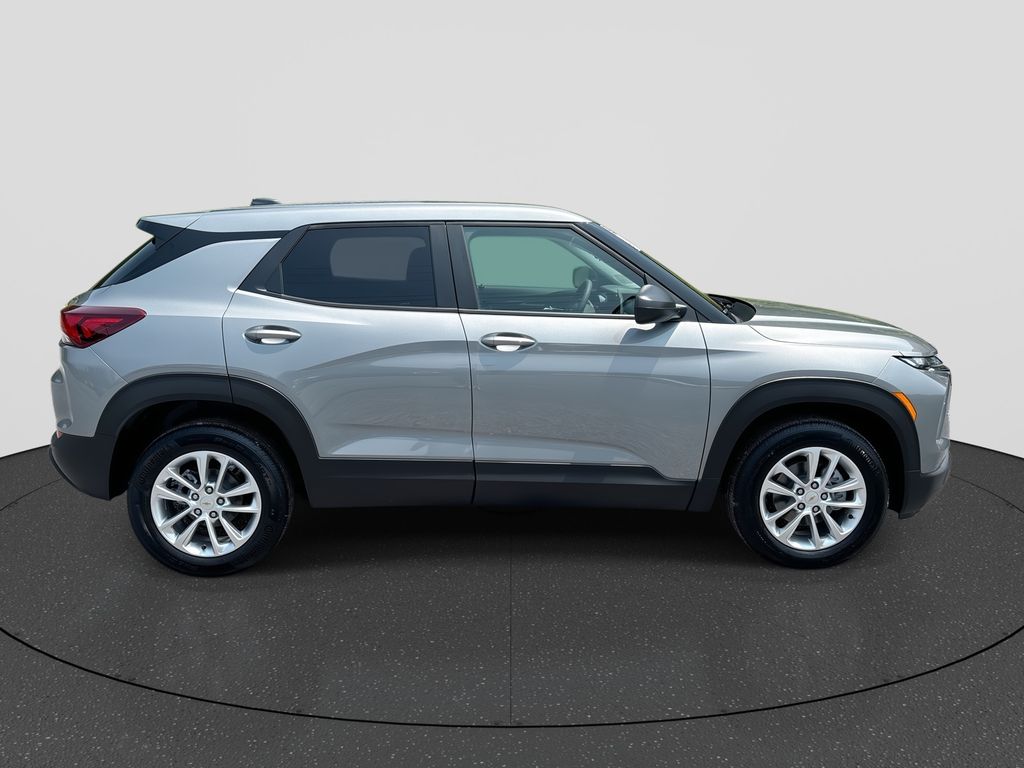 2026 Chevrolet Trailblazer LS - Photo 9