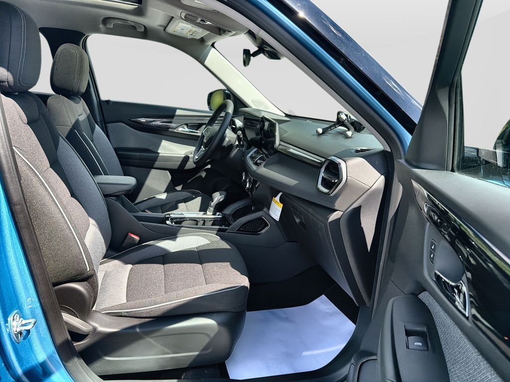 2026 Chevrolet Trailblazer LT - Photo 29