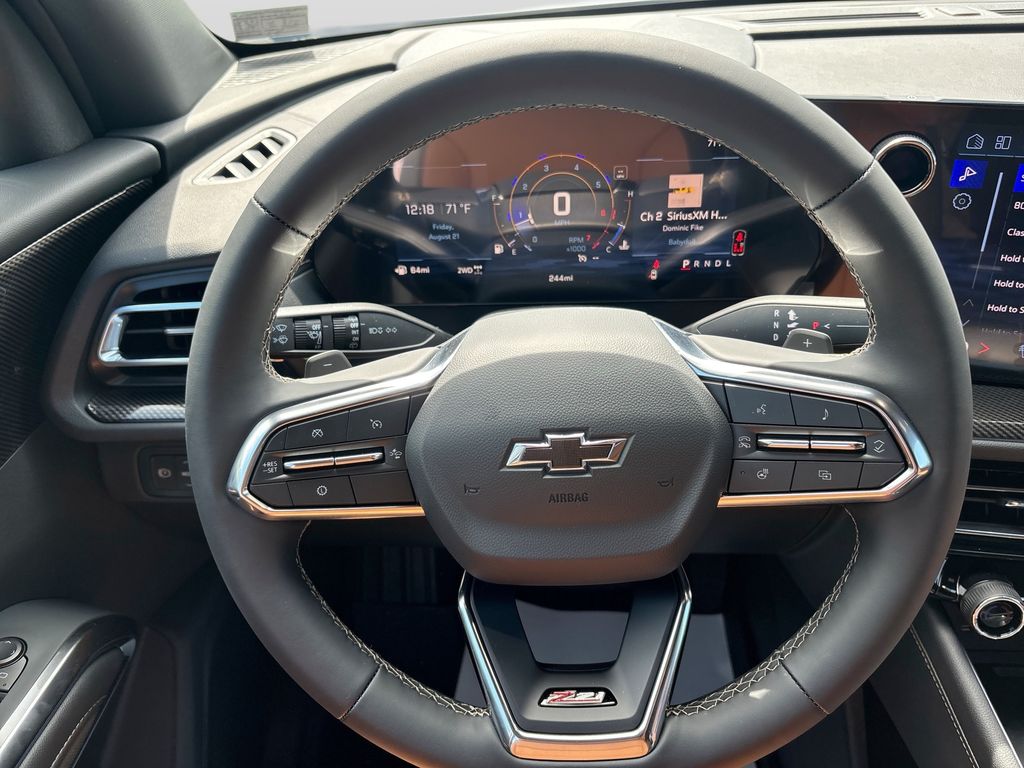 2027 Chevrolet Traverse Z71 - Photo 19