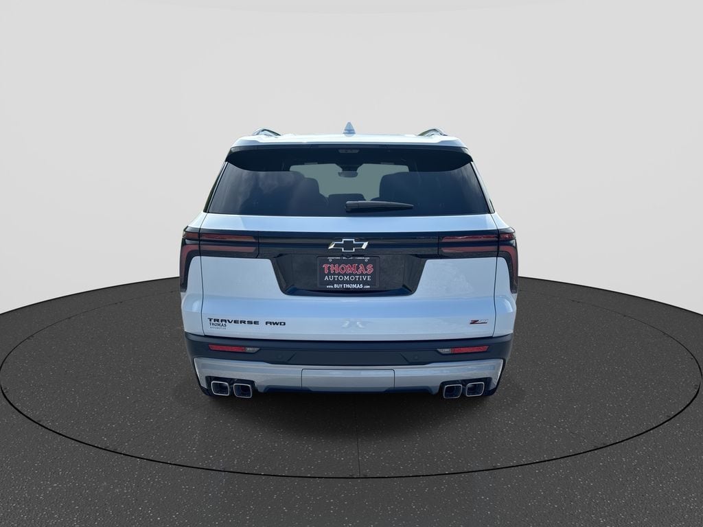 2027 Chevrolet Traverse Z71 - Photo 7