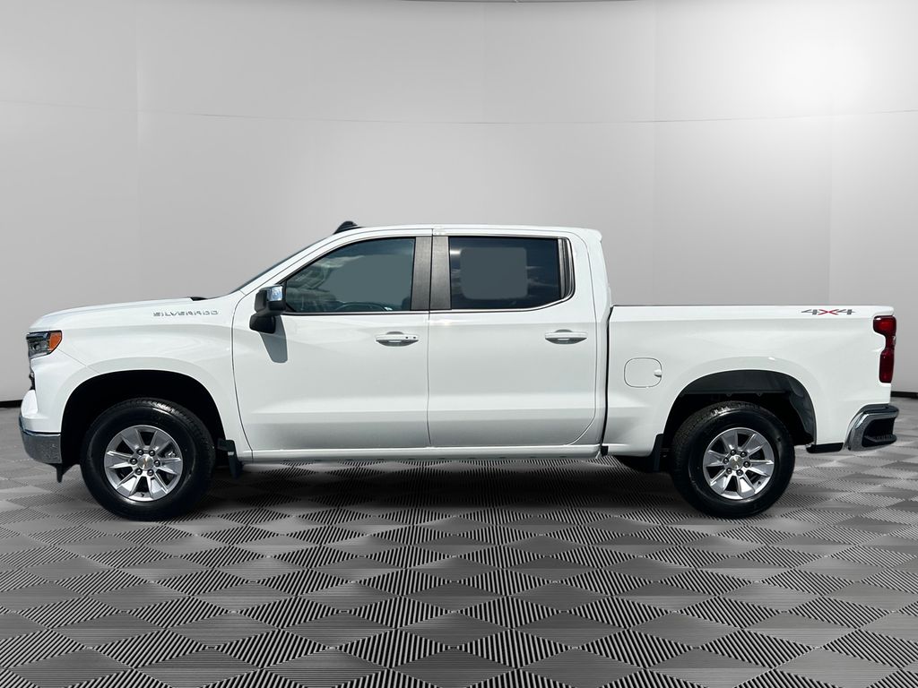 2026 Chevrolet Silverado 1500 LT photo 4