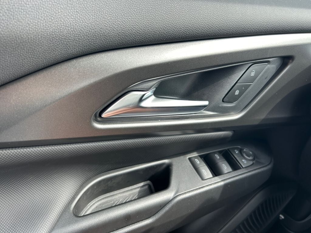 2026 Chevrolet Equinox EV 1LT - Photo 18