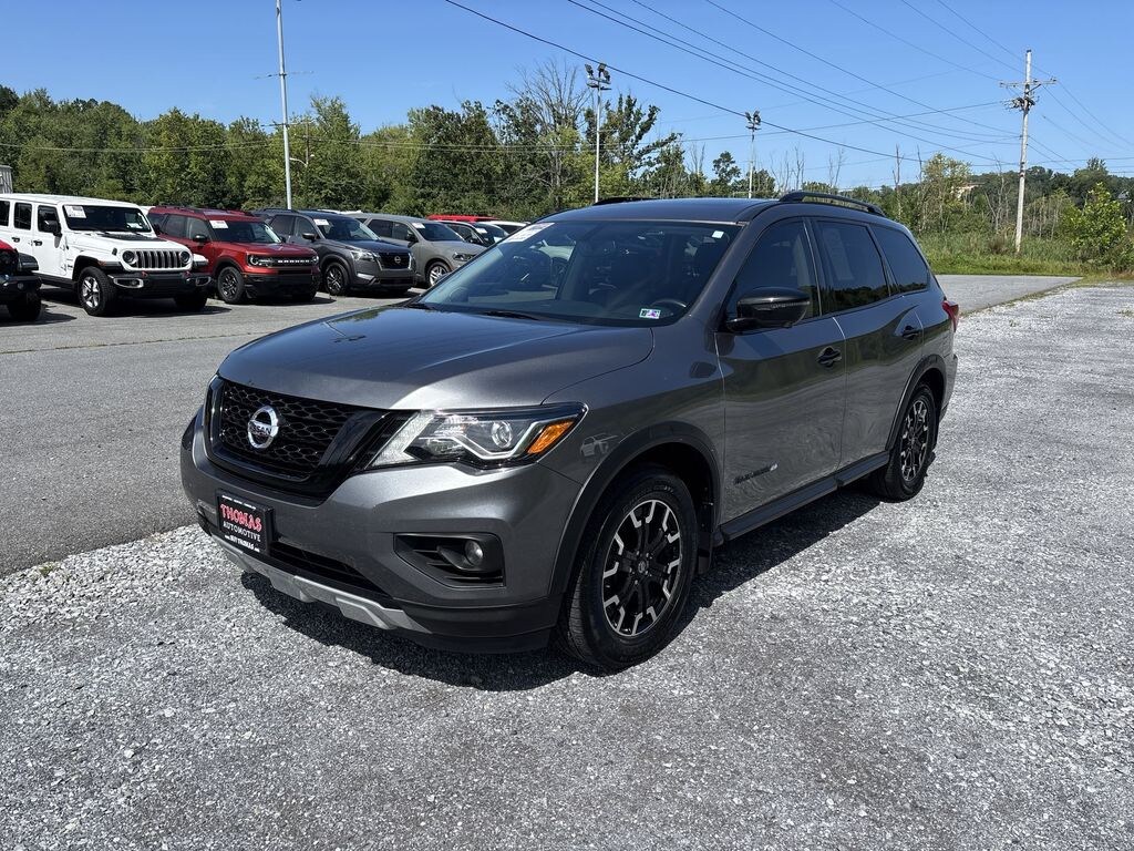 Used 2020 Nissan Pathfinder SL SUV