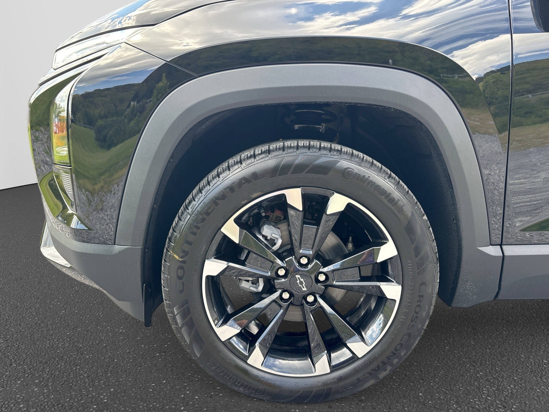 2027 Chevrolet Equinox RS - Photo 14