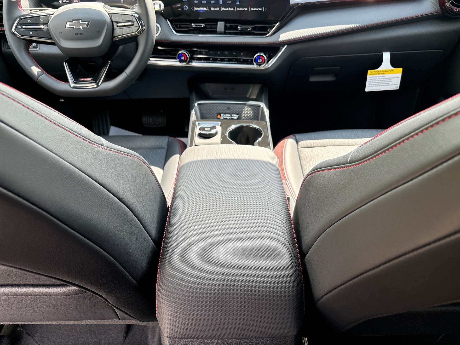 2027 Chevrolet Equinox RS - Photo 32